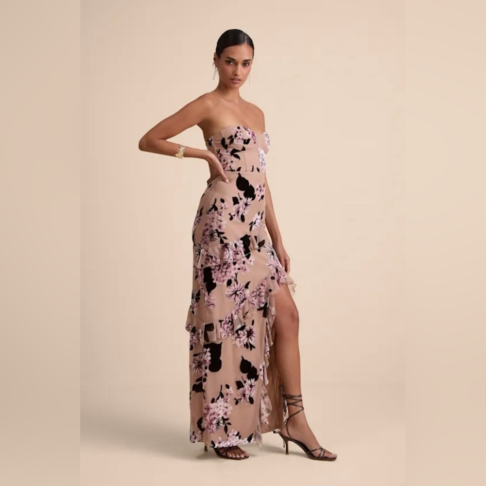 NWT Lulus Chelisa Beige Floral Ruffled Strapless Bustier Dress Small